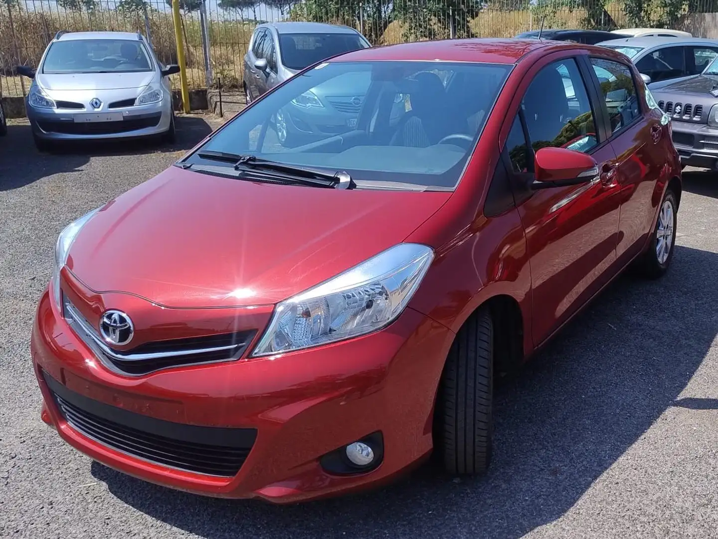 Toyota Yaris 5p 1.0 VVTI Rosso - 1