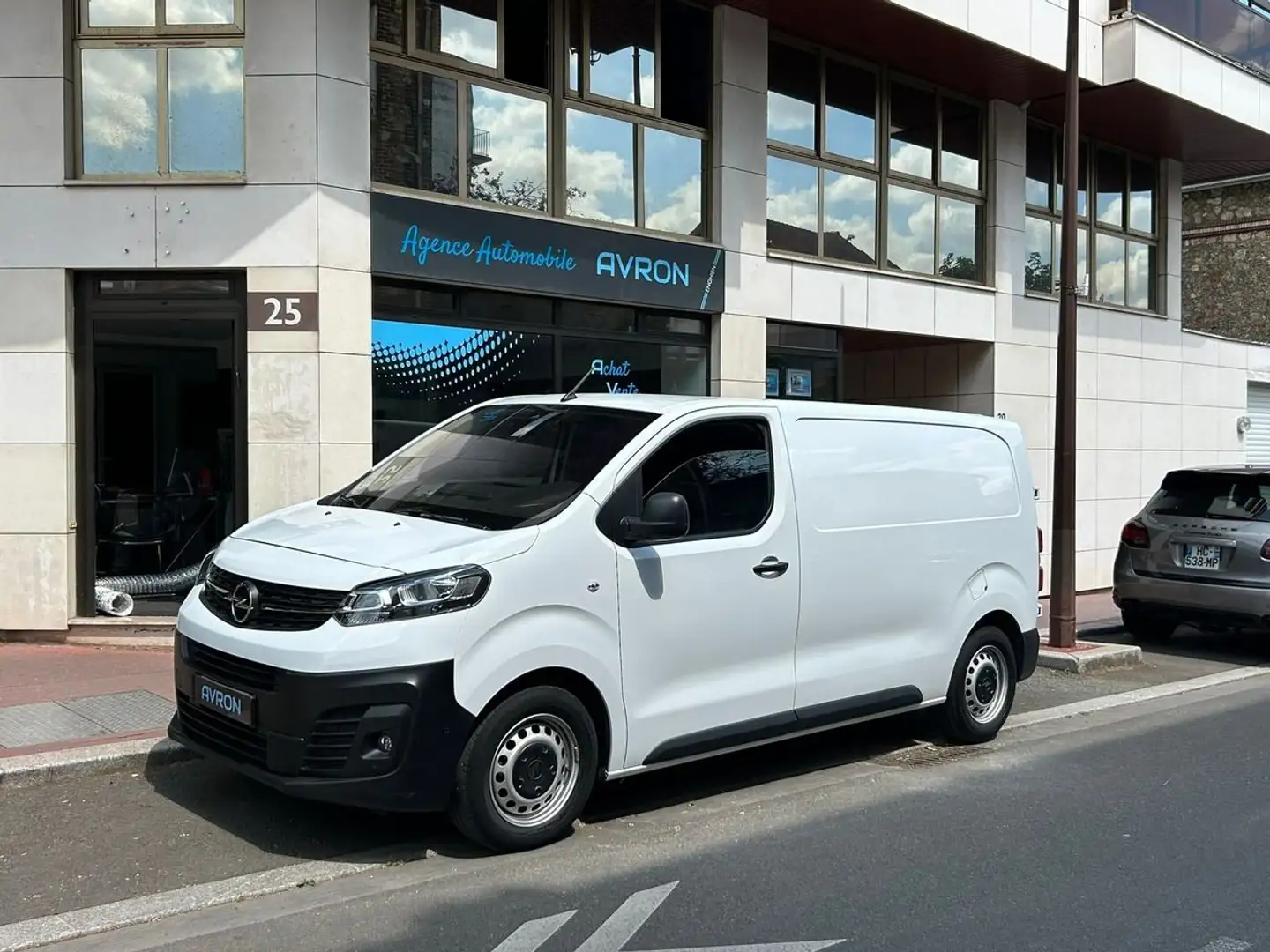Opel Vivaro FOURGON TAILLE M BLUEHDI 120 S&S BVM6 Blanc - 1