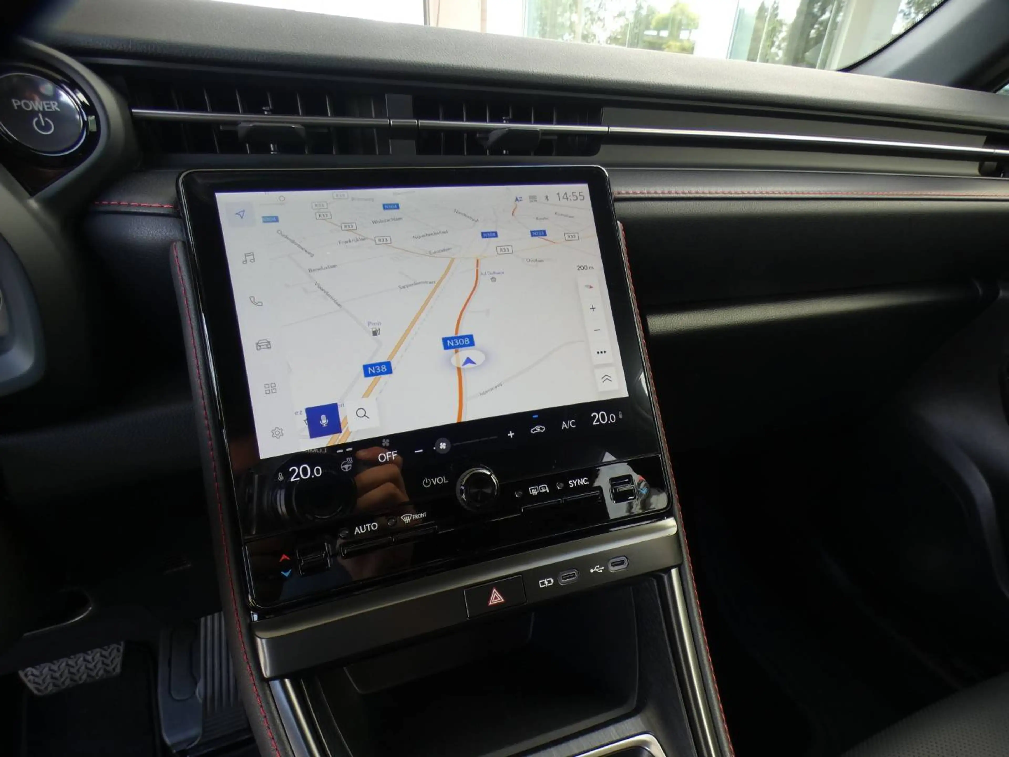 Lexus LBX Hybrid EMOTION +ZWART LEDER +Dodehoek +Zetelverwarming +Stuurwielverwarming +Parkeersensoren +Getinte ramen — photo 14