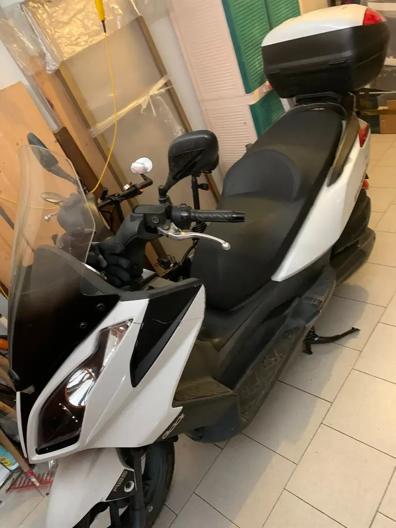 Kymco Downtown 300i Blanco - 1