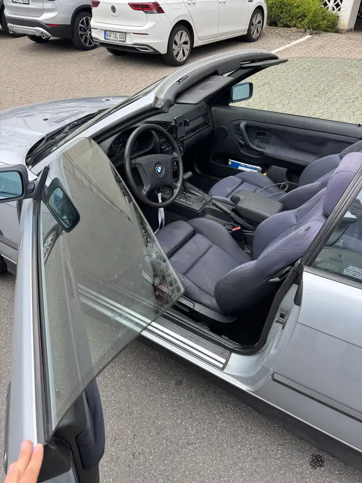 BMW 318i, foto 8