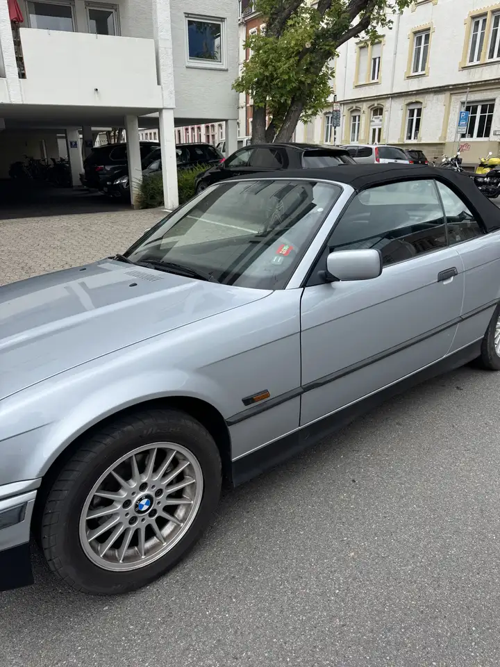 BMW 318i, foto 9