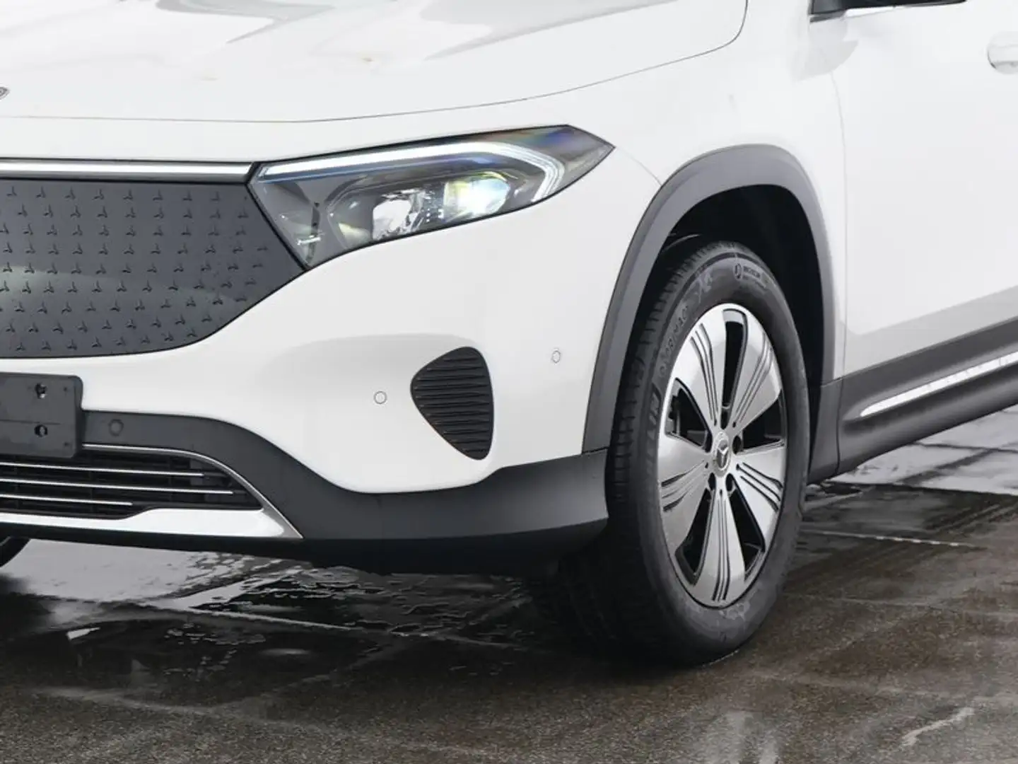 Mercedes-Benz EQB 300 4M Progressive-Advanced/AHK/Distronic Weiß - 2