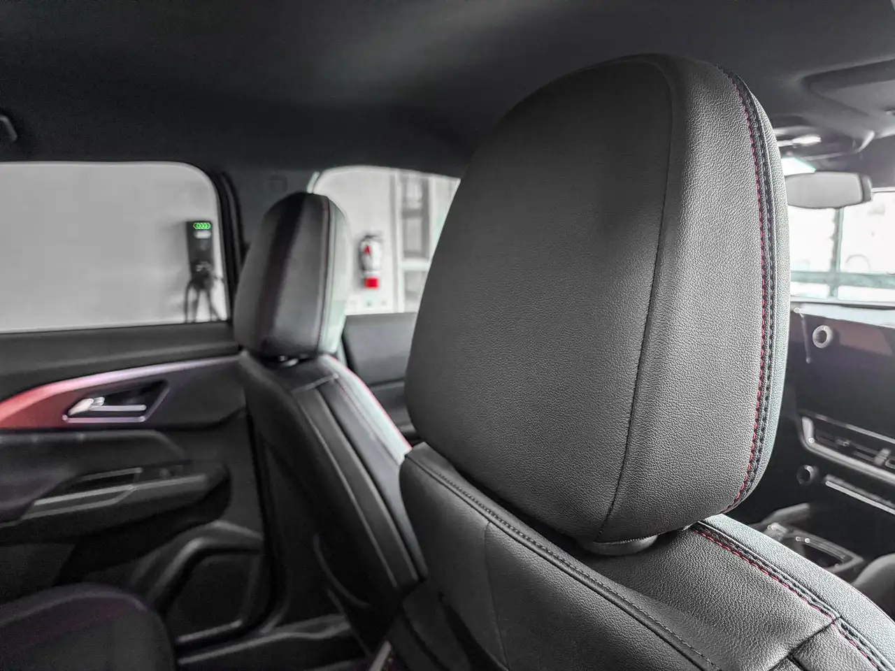 Chevrolet Equinox photo Chevrolet Equinox