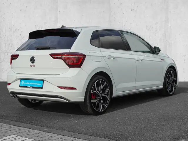 Volkswagen Polo view 4