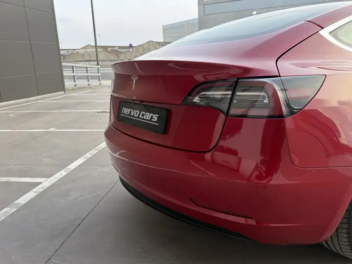 Tesla Model 3 2021, foto 11
