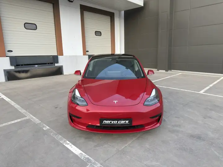 Tesla Model 3 2021, foto 9
