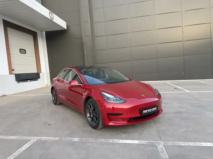 Tesla Model 3 2021, foto 7