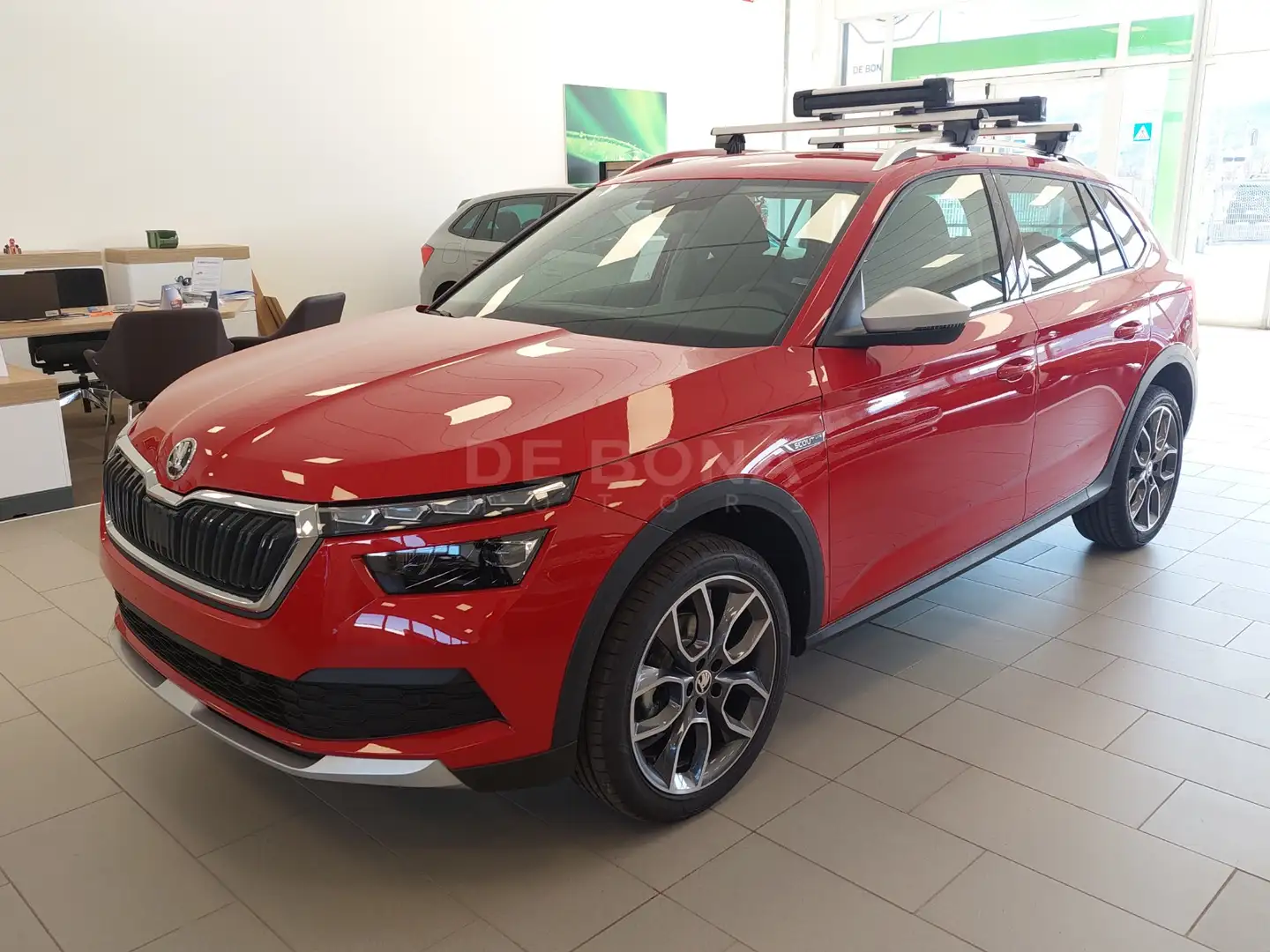 Skoda Kamiq 1.0 tsi scoutline 110cv Rosso - 1