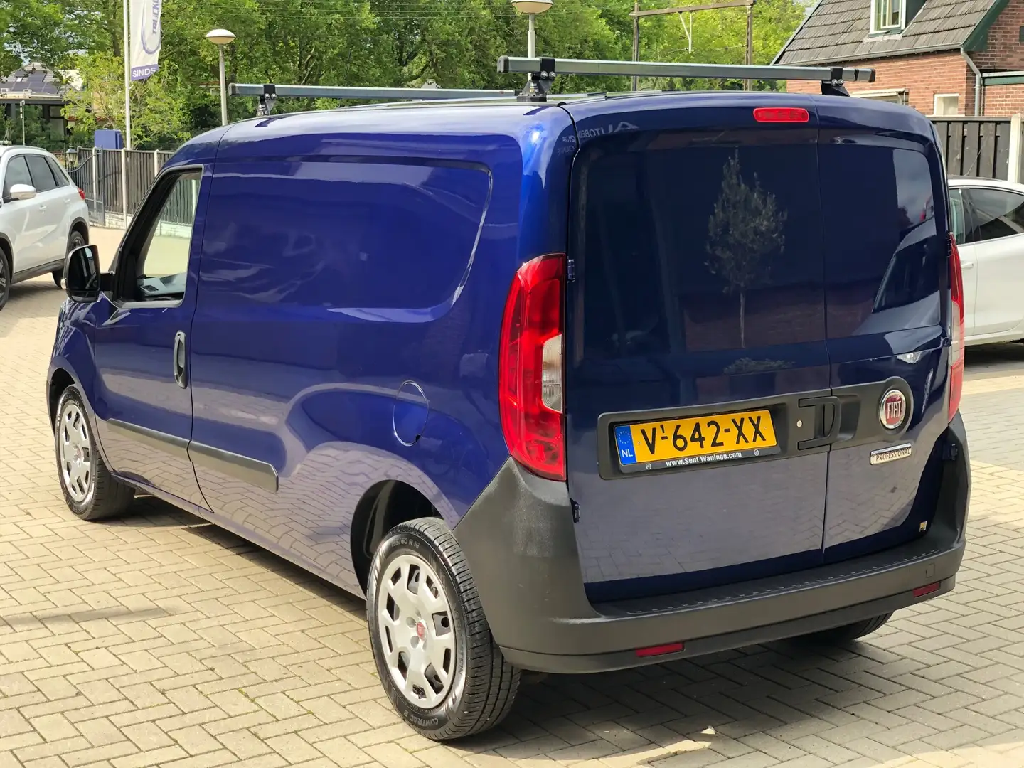 Fiat Doblo Cargo 1.6 MJ L2H1 Maxi NIEUWSTAAT NAVI CRUISE AIRC Blauw - 2