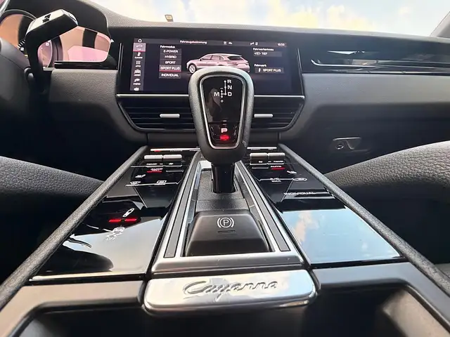 Porsche Cayenne III E-Hybrid PHEV 17,9 kWh Aut. Ansicht 22