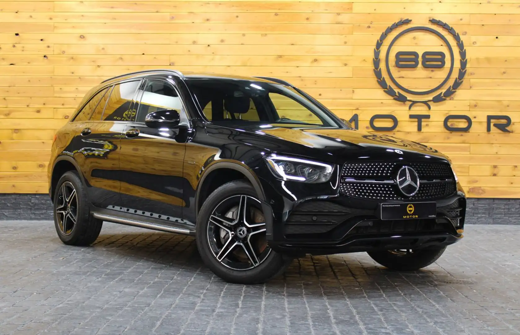 Mercedes-Benz GLC 300 e 4MATIC Noir - 1