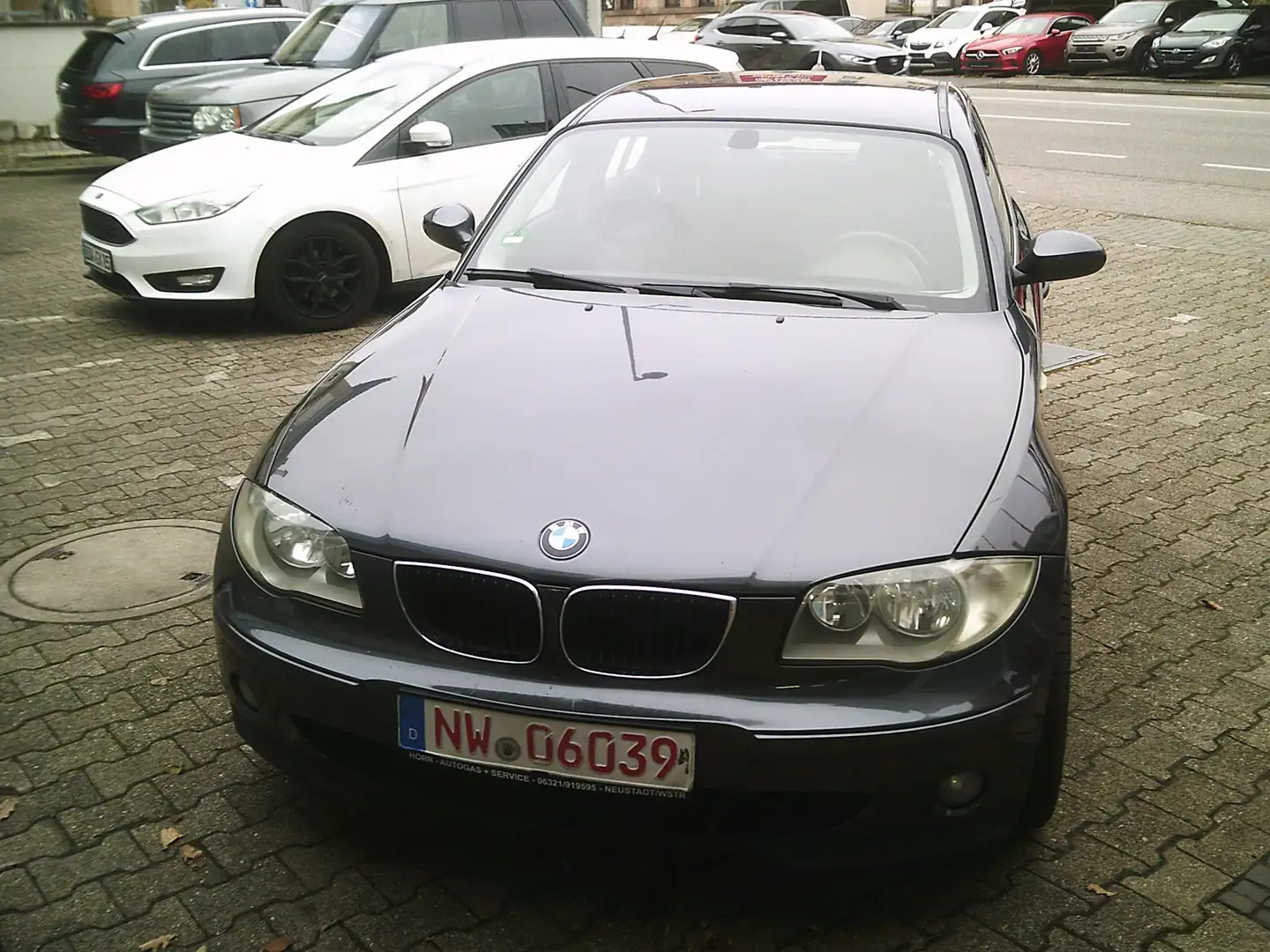 BMW 118 118i Grau - 2