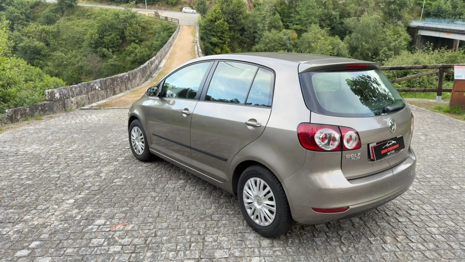 Volkswagen Golf Plus 1.4 Trendline Beige - 1