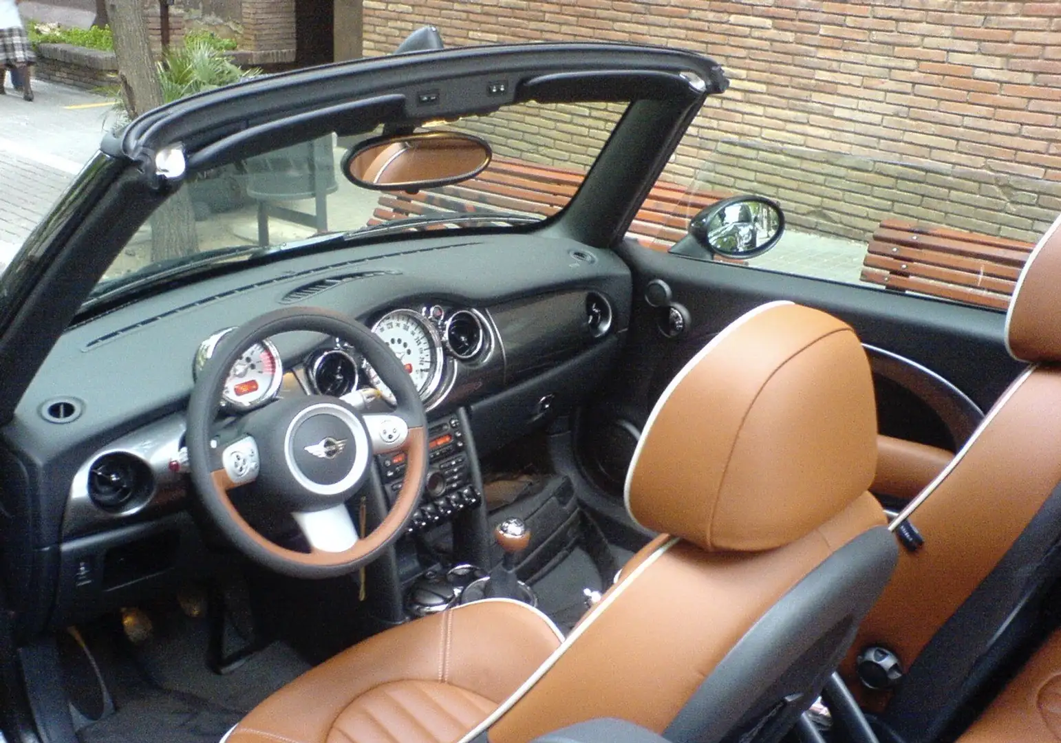 MINI Cooper Cabrio Edición Sidewalk - 1
