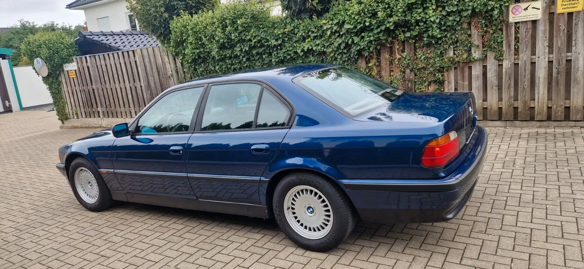 BMW 735 i Sehr gepflegt Blau - 1