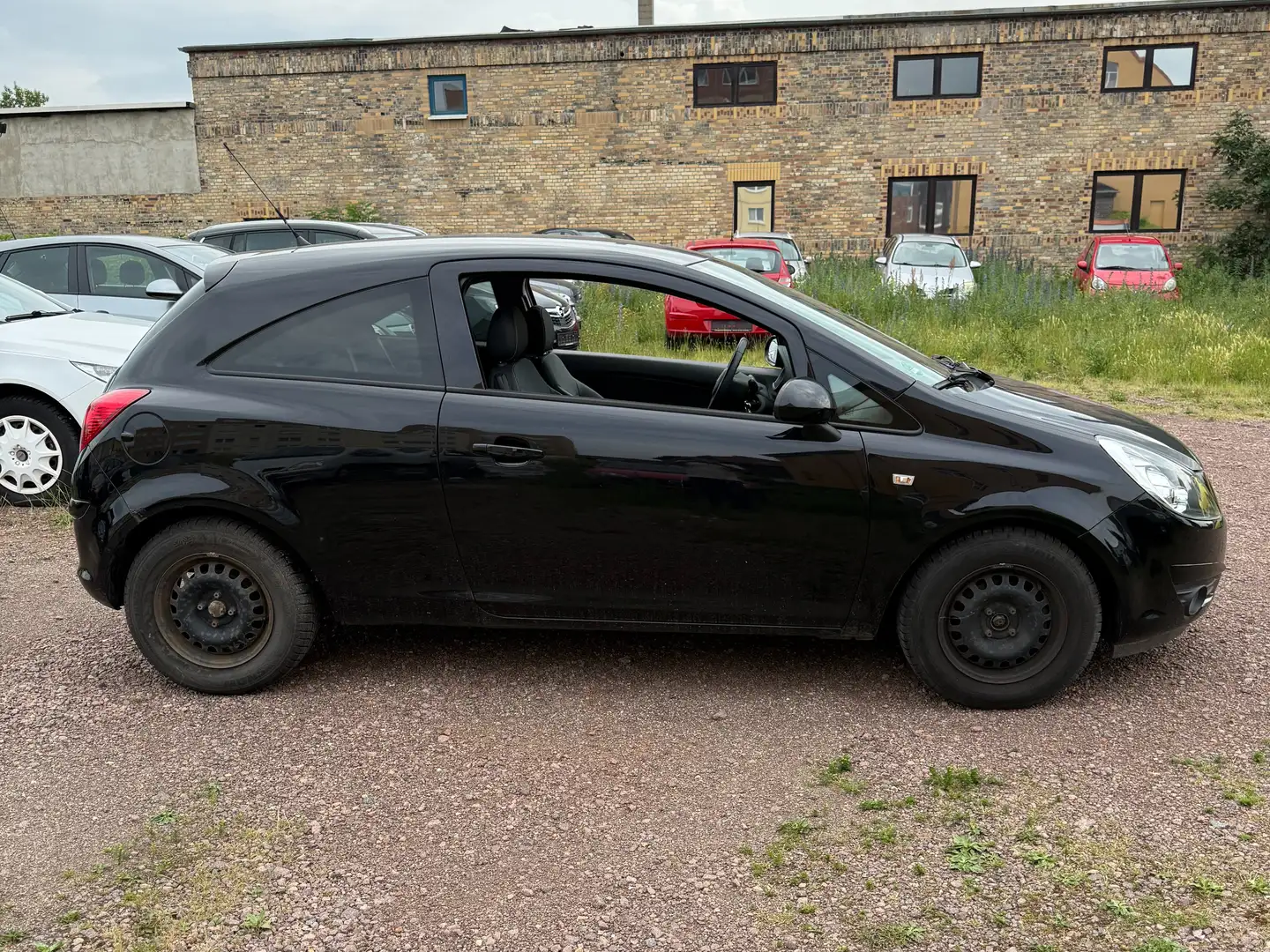 Opel Corsa 1.4 16V Edition 111 Jahre Schwarz - 2