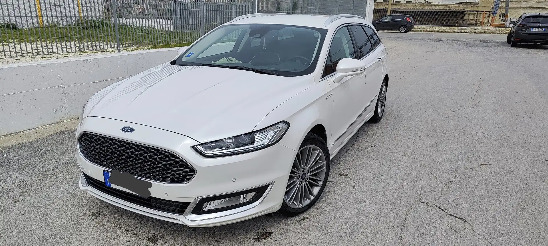 Ford Mondeo SW 2.0 tdci Vignale s&s 180cv powershift my18.75 - 1