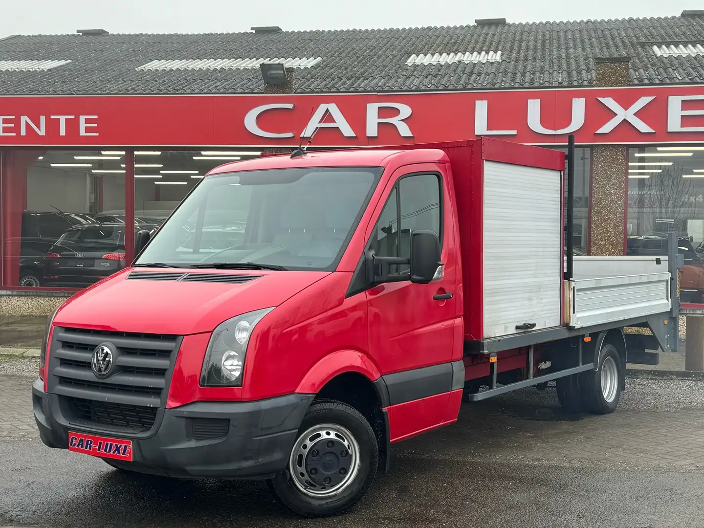 Volkswagen Crafter 2.5 TDi BENNE  ELEVATEUR ELECTRIQUE 3 PLACES Červená - 1