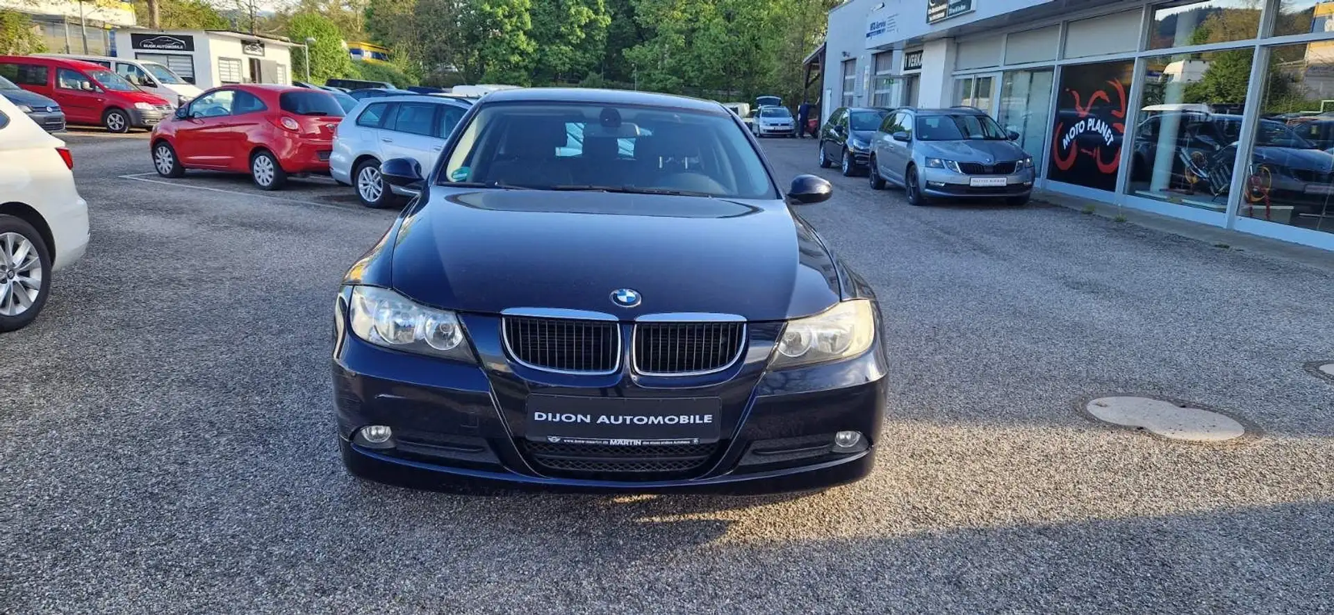 BMW 320 Baureihe 3 Touring 320d Noir - 1