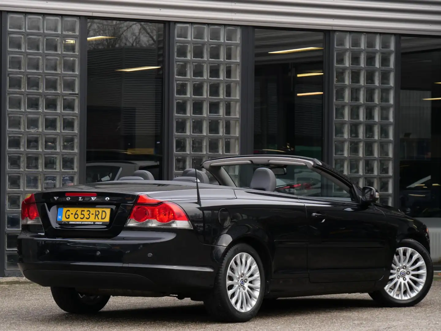 Volvo C70 2.4 170PK SUMMUM/ LEER/ HP AUDIO/ XENON Negro - 2