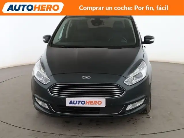 Ford Galaxy view 9