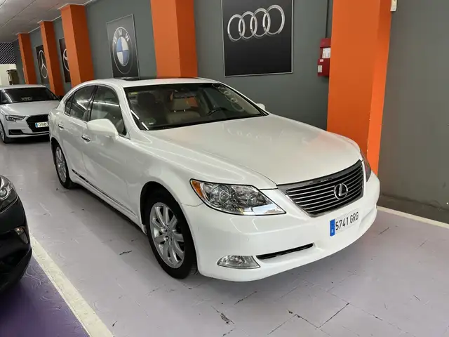 Lexus LS 460 Executive Aut.