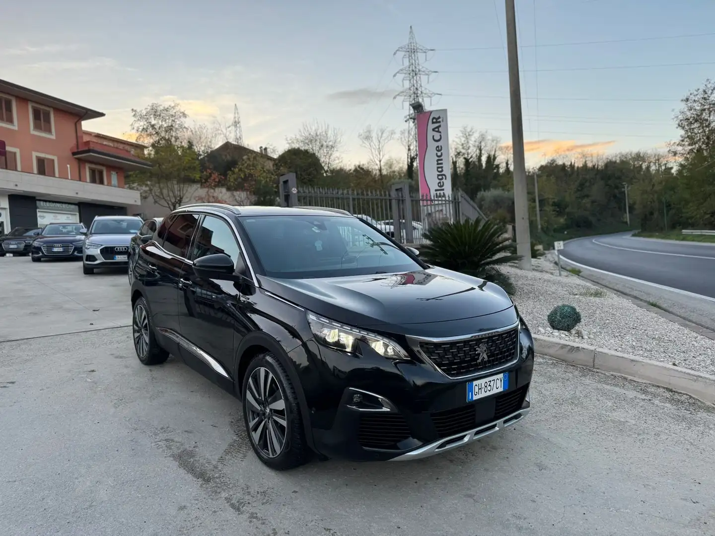 Peugeot 3008 3008 Blue-HDi 120cv S&S GT LINE EAT6 Noir - 1