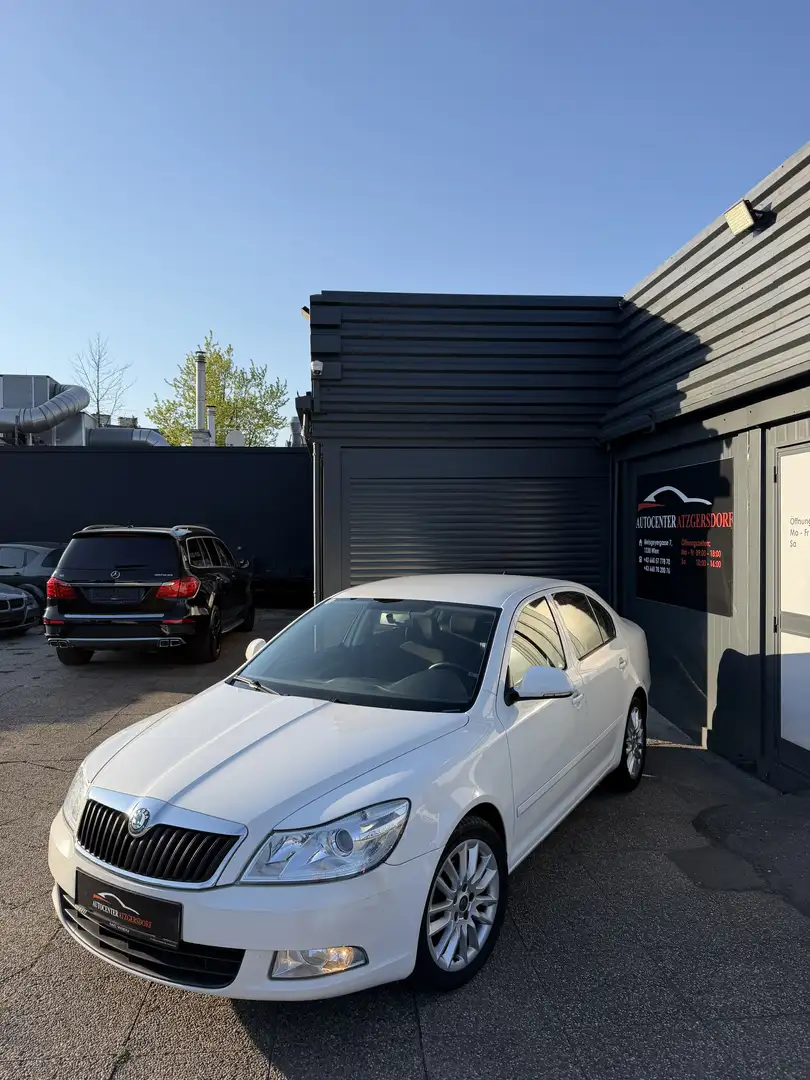 Skoda Octavia Elegance Weiß - 1