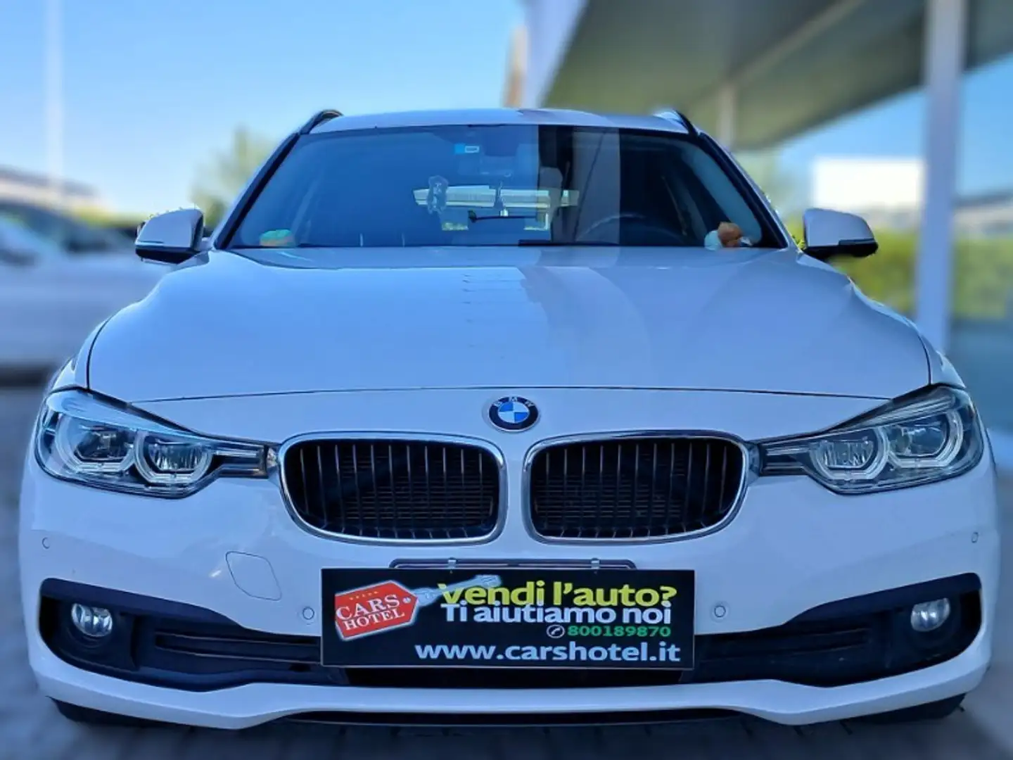 BMW 318 d Touring Blanc - 1