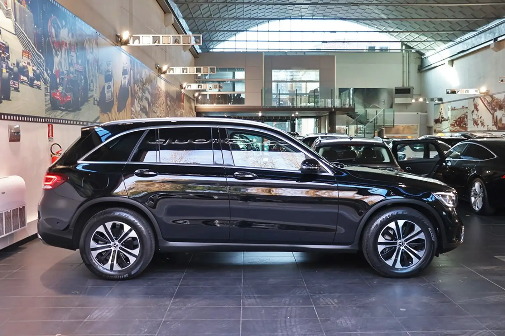 Mercedes-Benz GLC 220 d 4Matic Bus. Extra -PELLE/MULTIBEAM/SEDILI CLIMA. Nero - 2