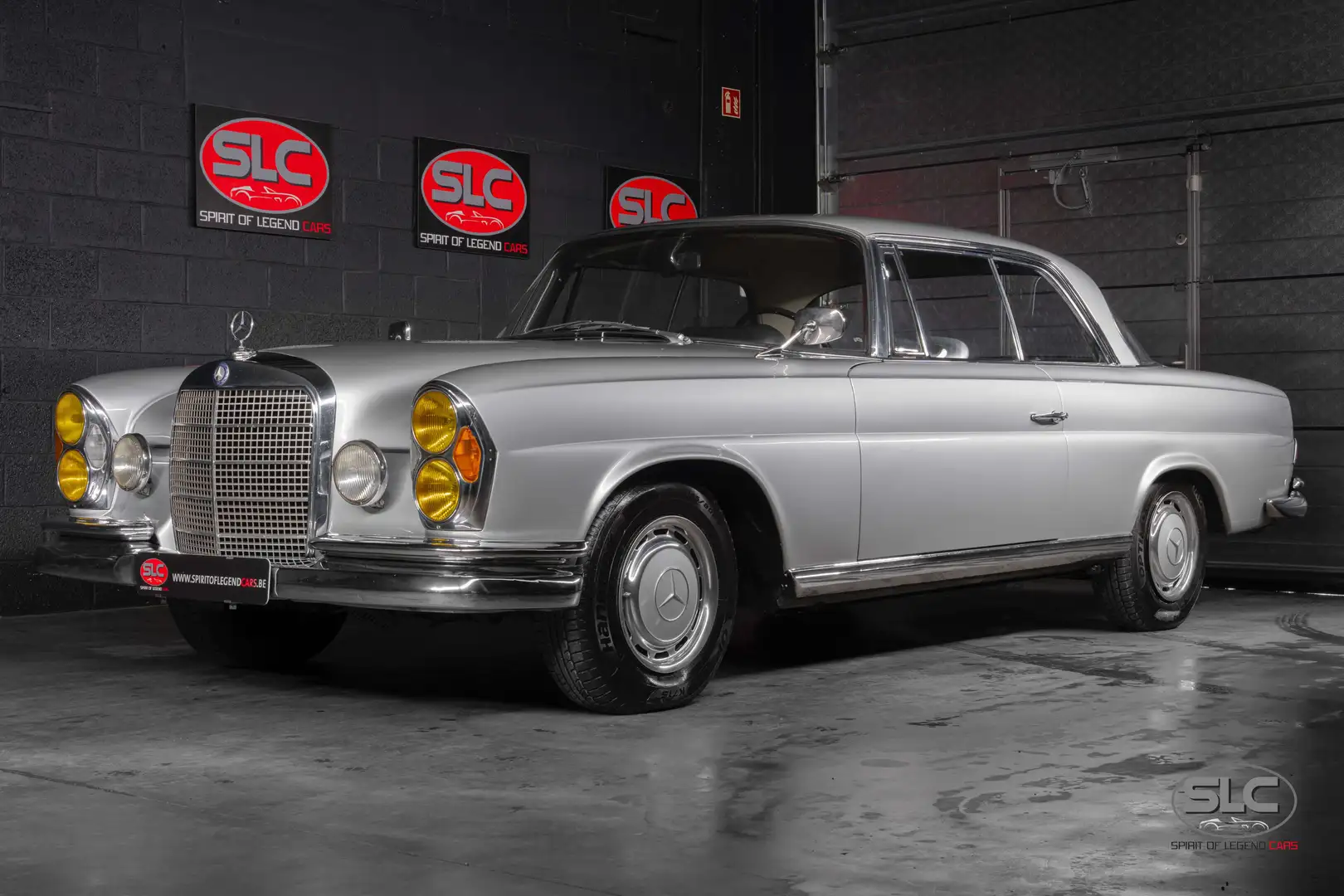 Mercedes-Benz 280 280 SE Coupé - Historique - Origine France Stříbrná - 1