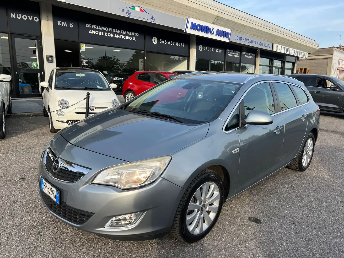 Opel Astra Sports Tourer 1.7 cdti Cosmo 110cv *UNIPRO* Argento - 1