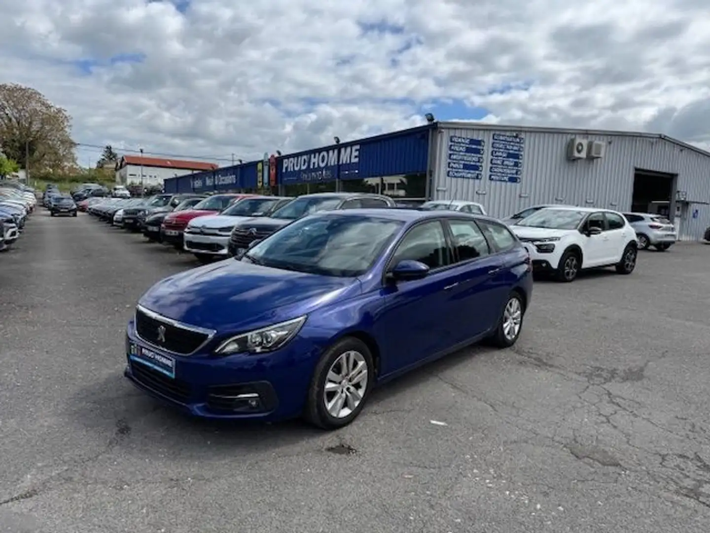 Peugeot 308 1.2 PURETECH 110CH S\u0026S ACTIVE BUSINESS DISTRI Bleu - 1