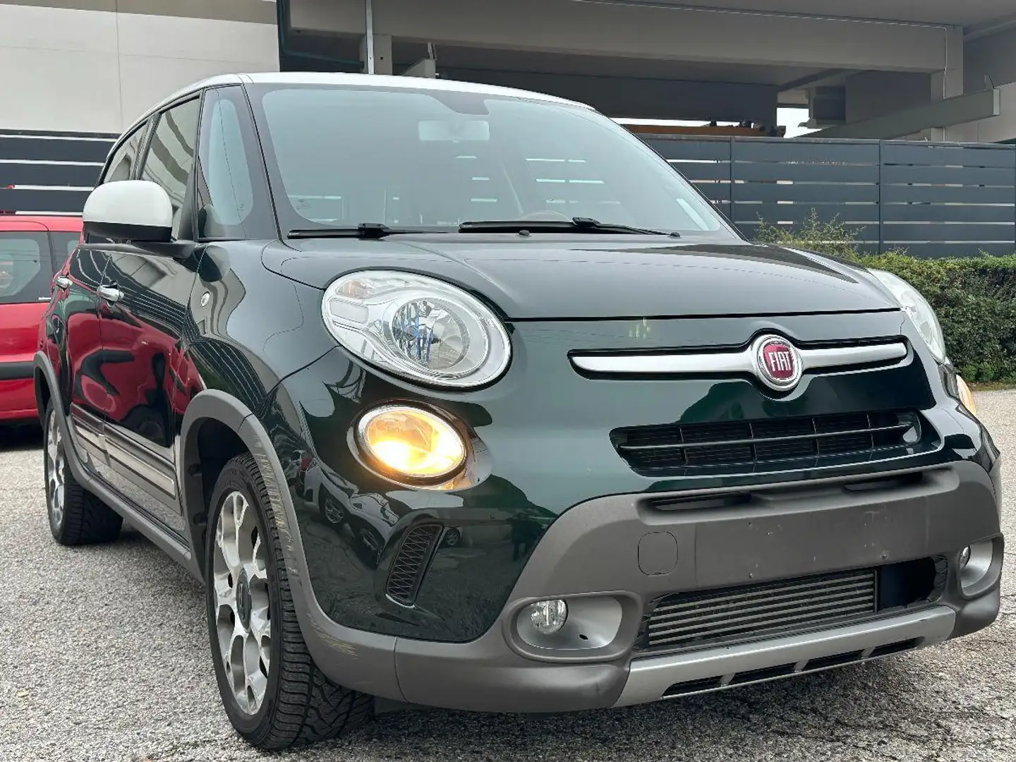 Fiat 500L 1.4 T-Jet 120 CV Lounge Groen - 1