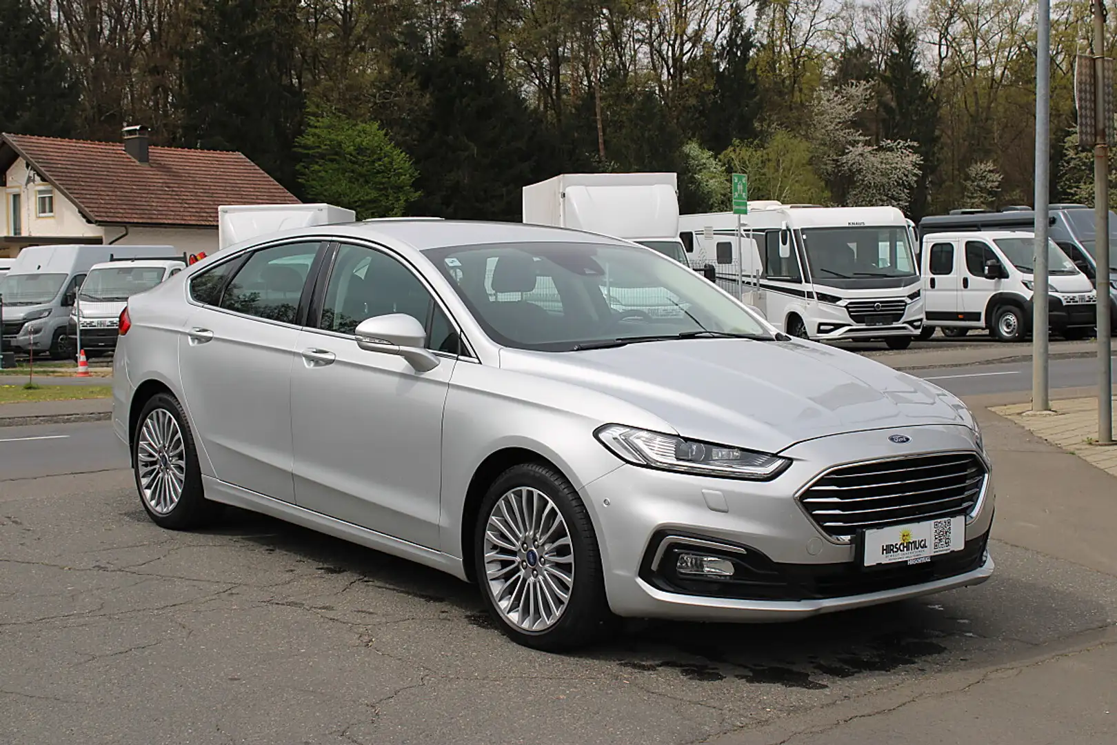 Ford Mondeo Titanium 2,0 EcoBlue SCR Aut. Grau - 2
