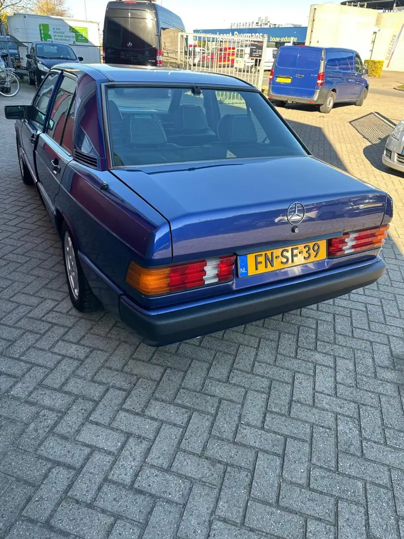 Mercedes-Benz 190 2.3 E Avantgarde Sportline Azzurro, 3e eigenaar zw Blauw - 2