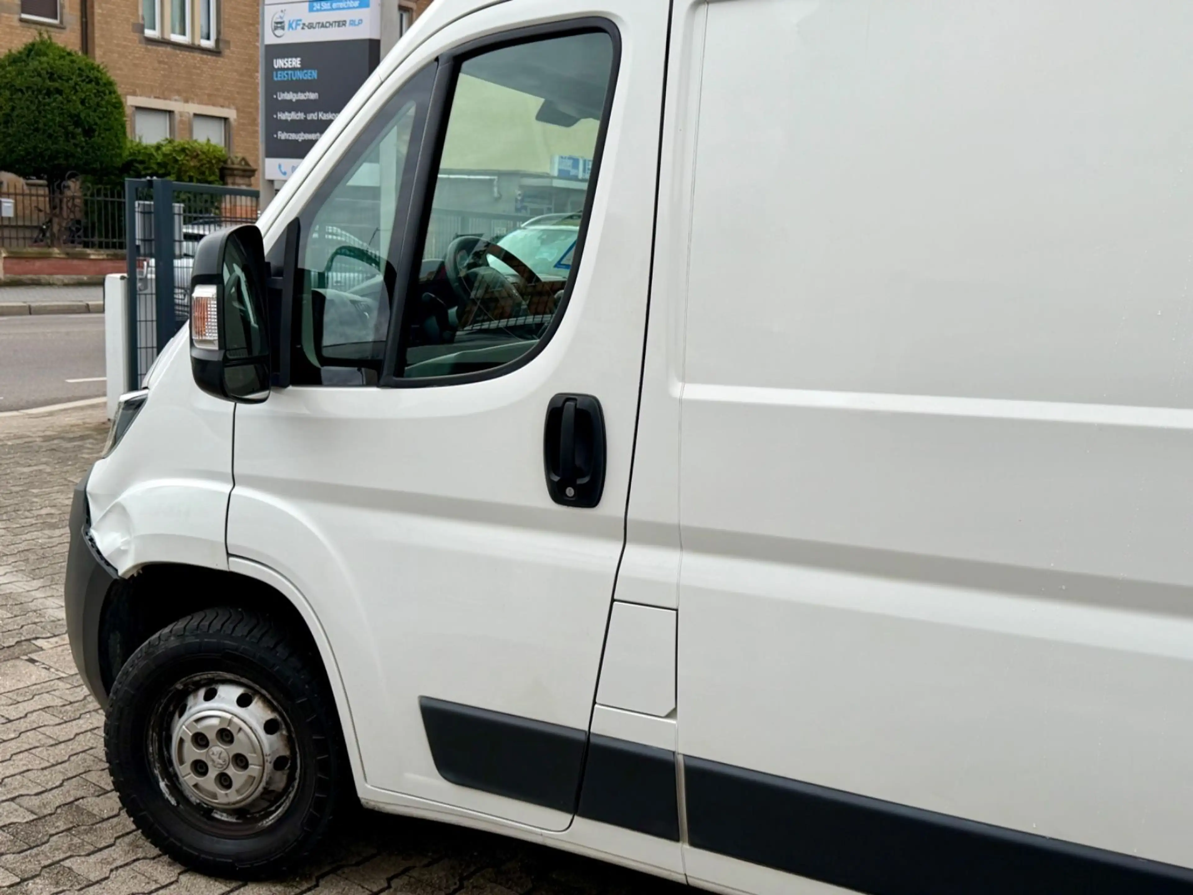 Peugeot Boxer Kasten 2.2 HDi L3H2*6G*KLIMA*TEMPO*AHK*19% — photo 11
