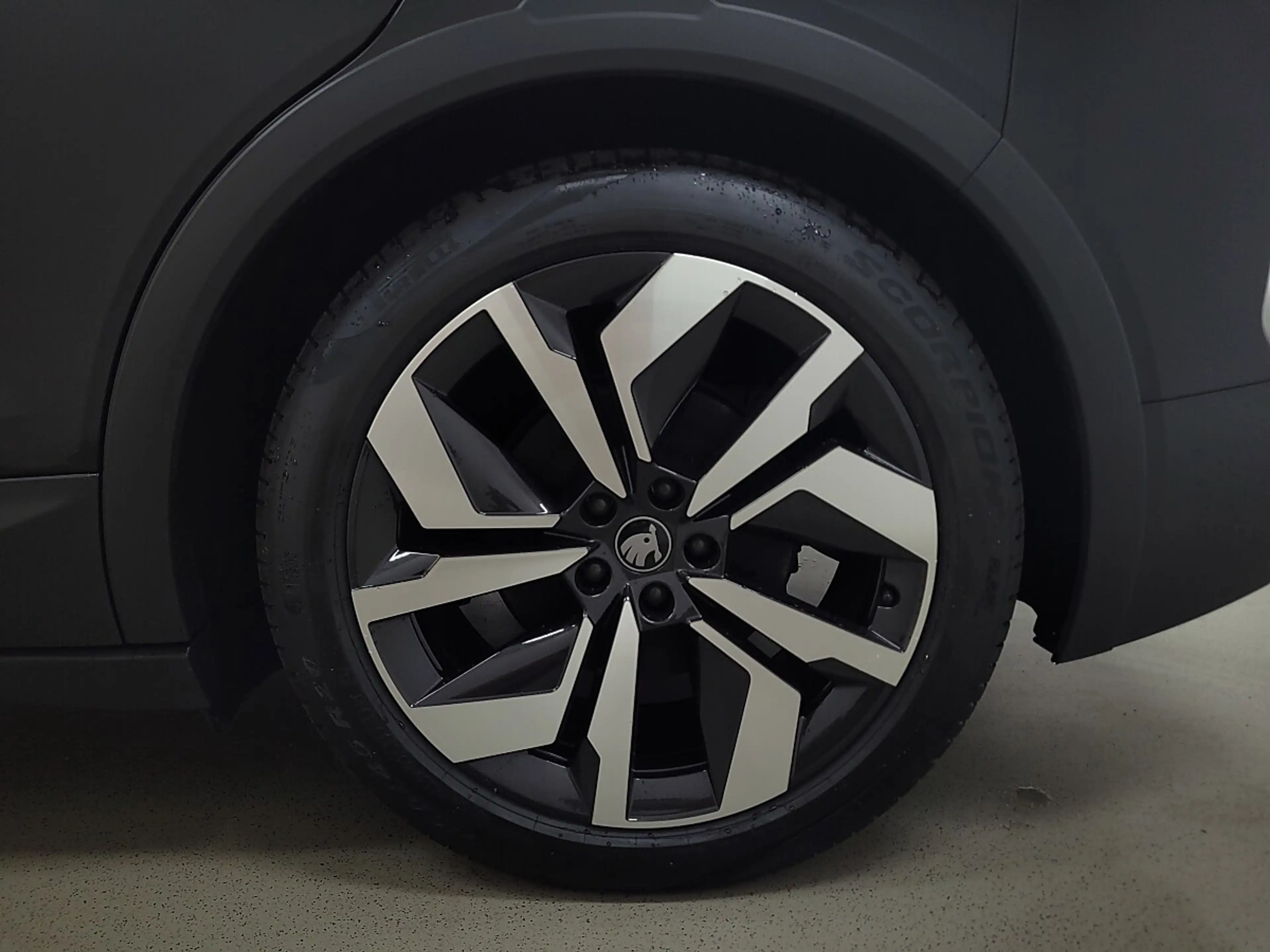 Skoda Elroq 85 82kWh Sportline AHK, Matrix-LED, Wärmep, net... — photo 7