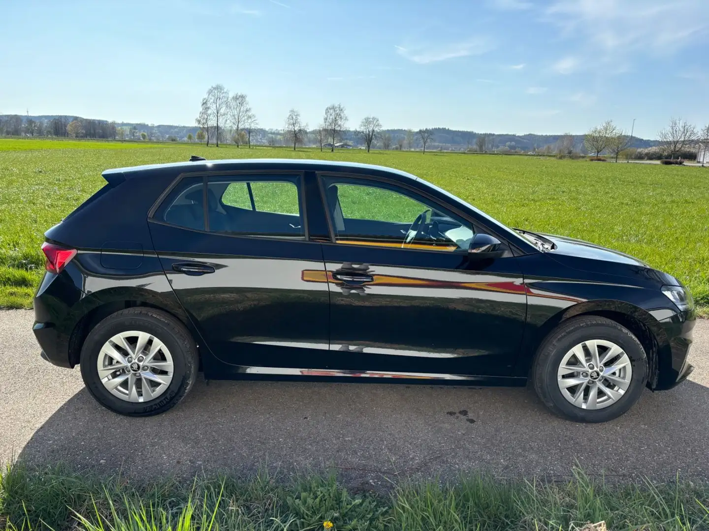 Skoda Fabia 1.0l TSI 85kW Drive Plus Negro - 2