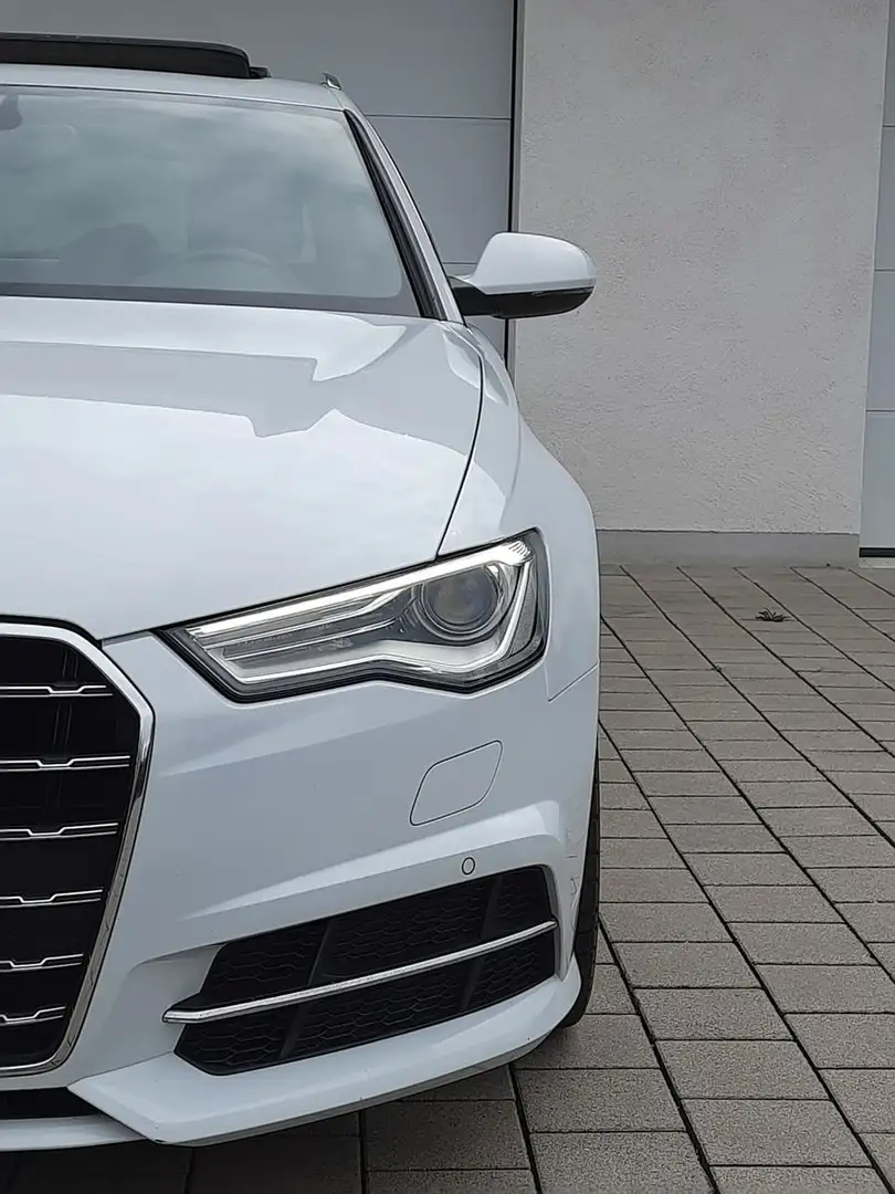 Audi A6 Avant 326ps Comp/3xS-Line/Kam/Pano/AhK/21" Weiß - 1