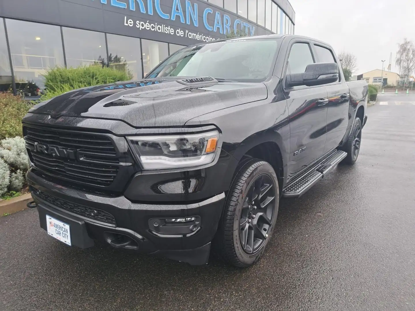 Dodge RAM 1500 CREW LARAMIE SPORT NIGHT EDITION Noir - 1