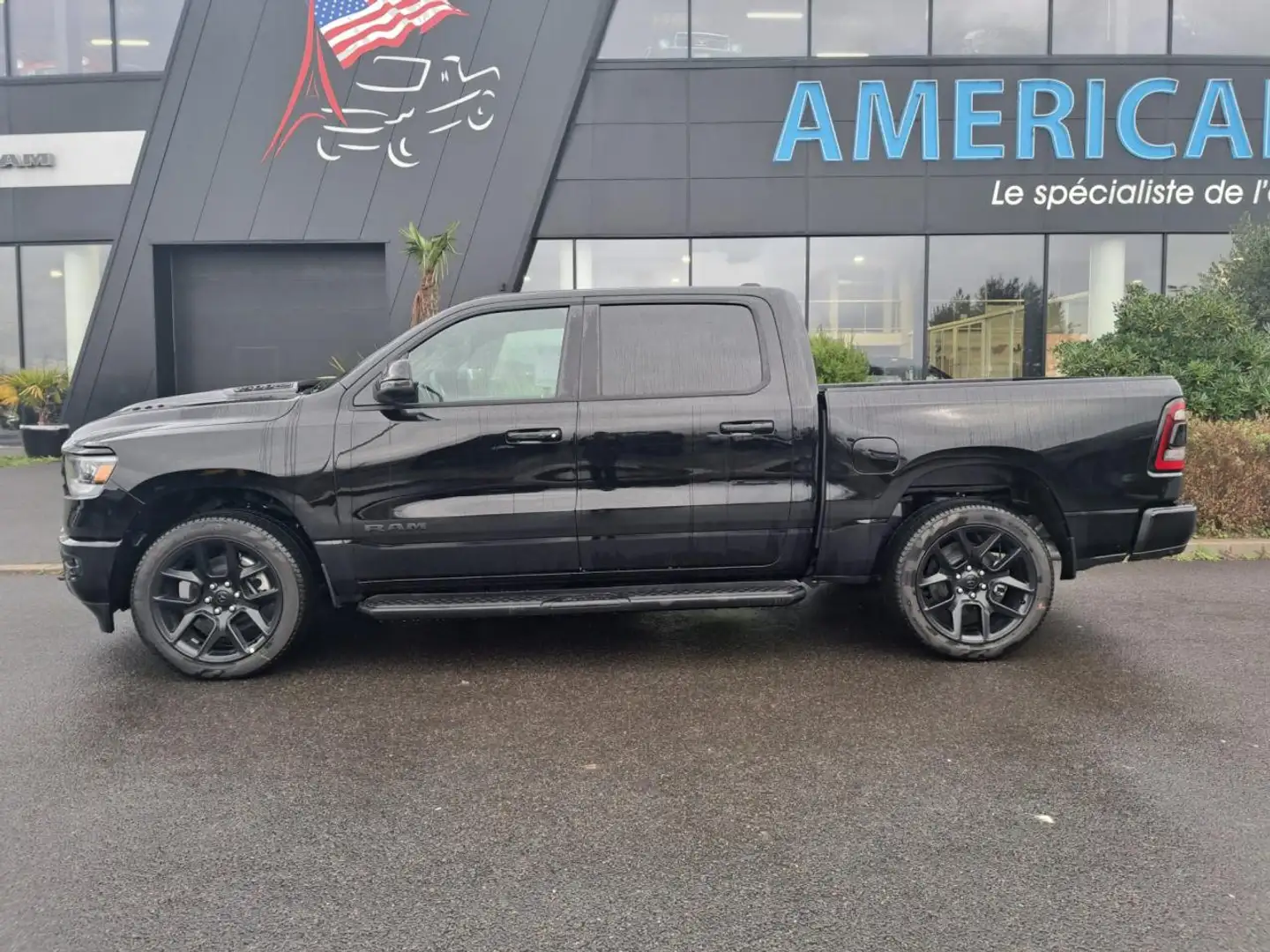 Dodge RAM 1500 CREW LARAMIE SPORT NIGHT EDITION Noir - 2