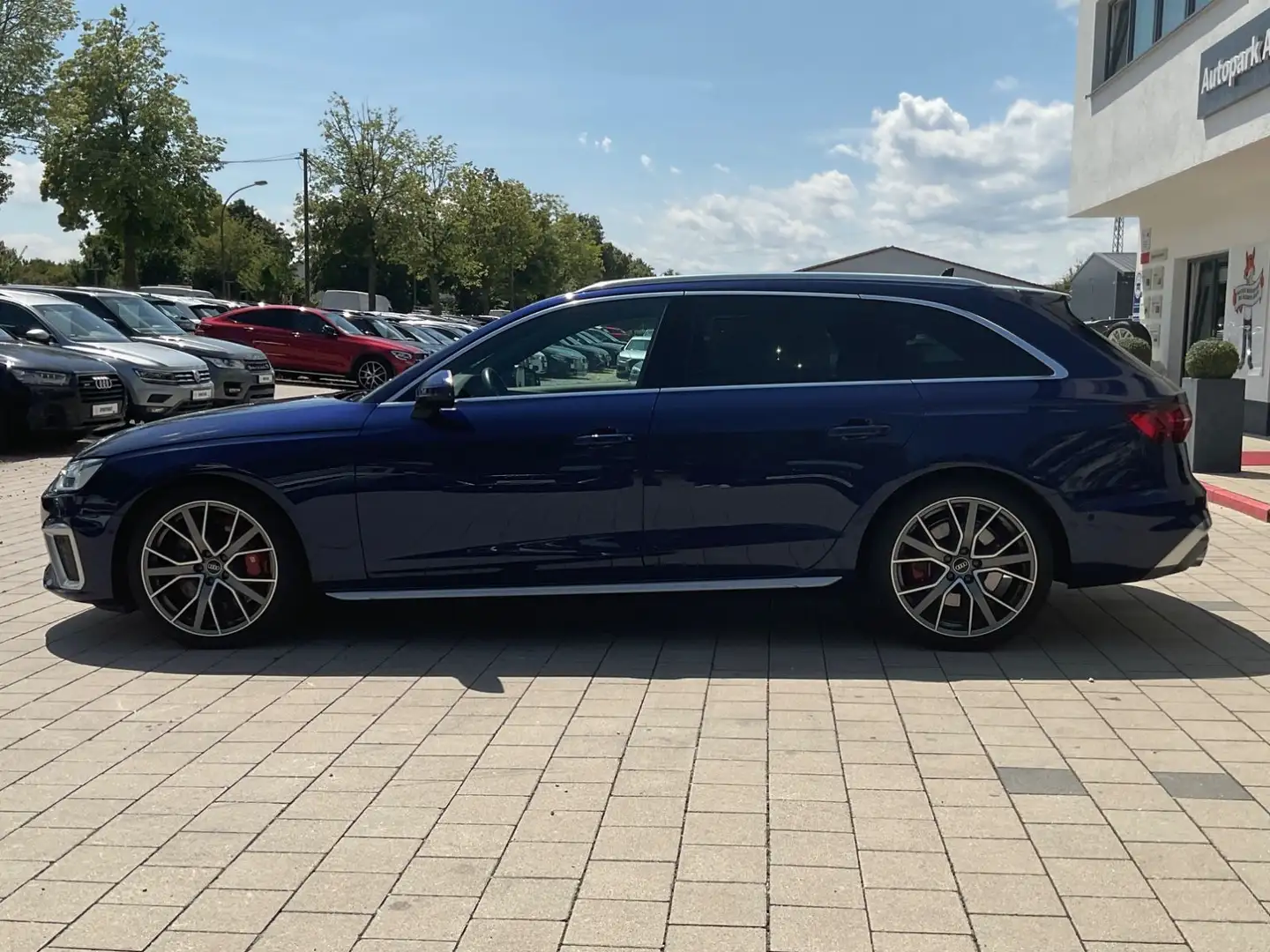 Audi S4 Av. 3.0 TDI quattro Tiptronic DAB Leder Navi Bleu - 2