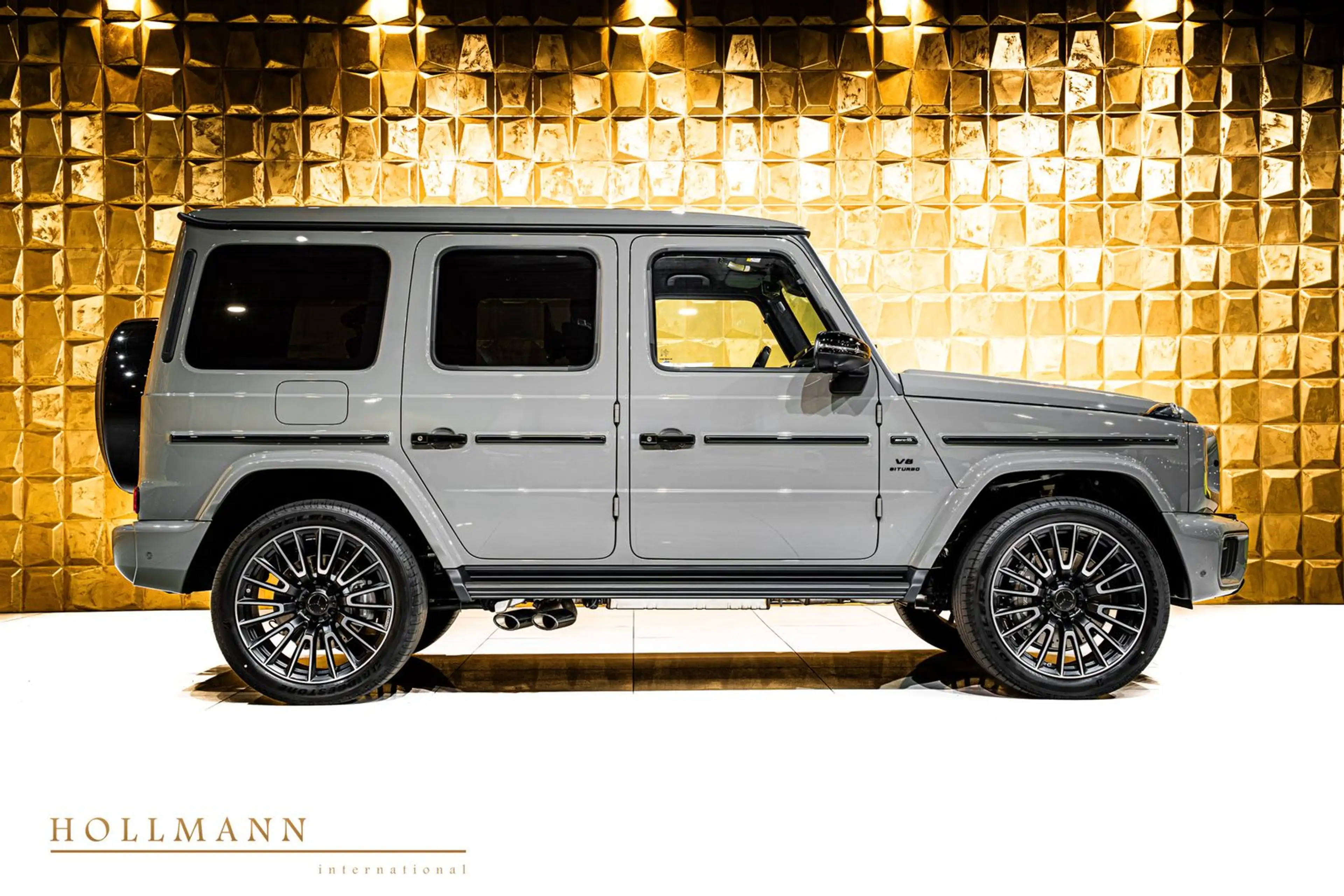 Mercedes-Benz G 63 AMG + FACELIFT + CARBON + TV + MY2027 — photo 3
