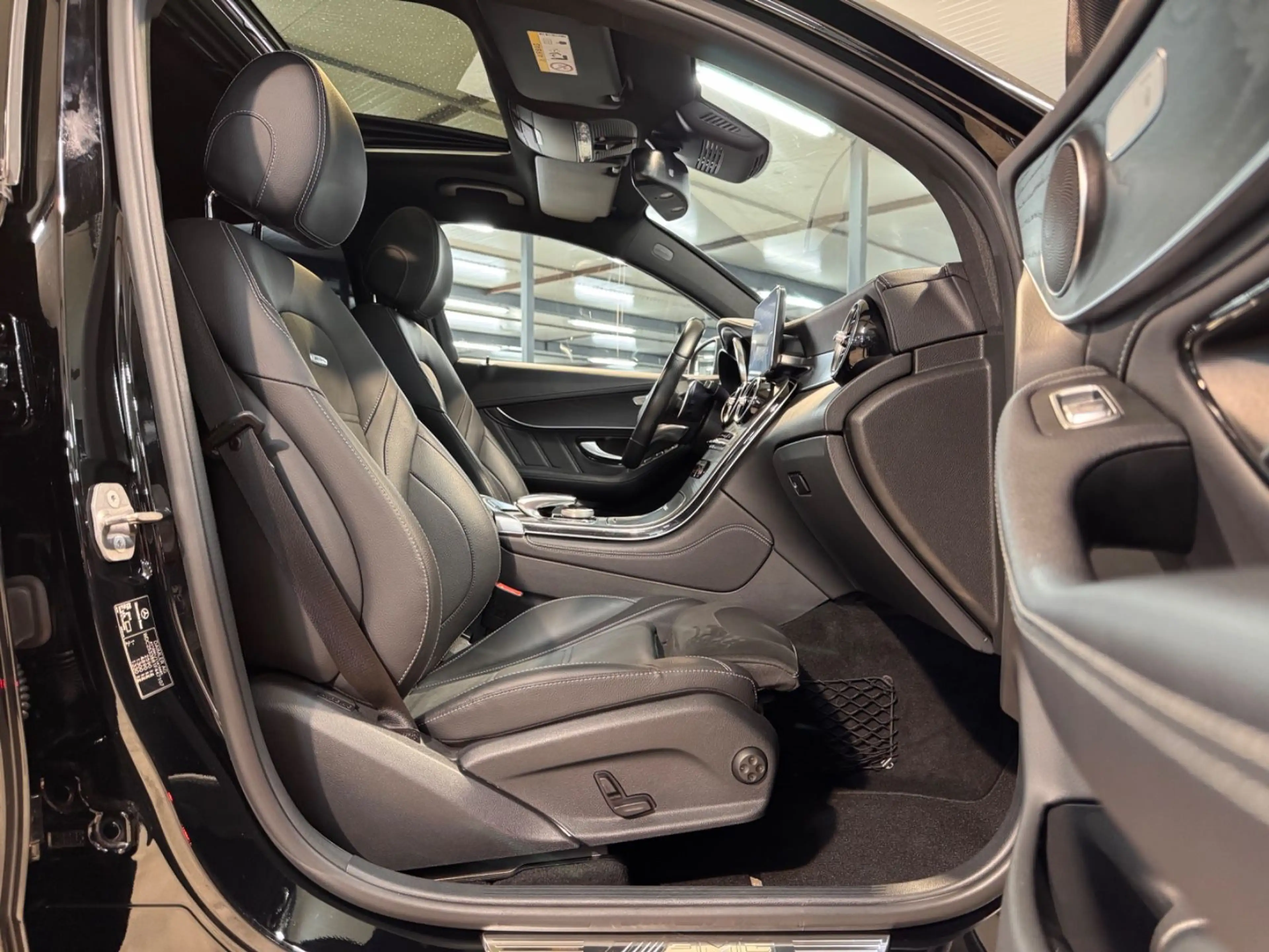 Mercedes-Benz GLC 63 AMG COUPE*DRVRS*SGLD*360*PSAGA*UVM! — photo 6