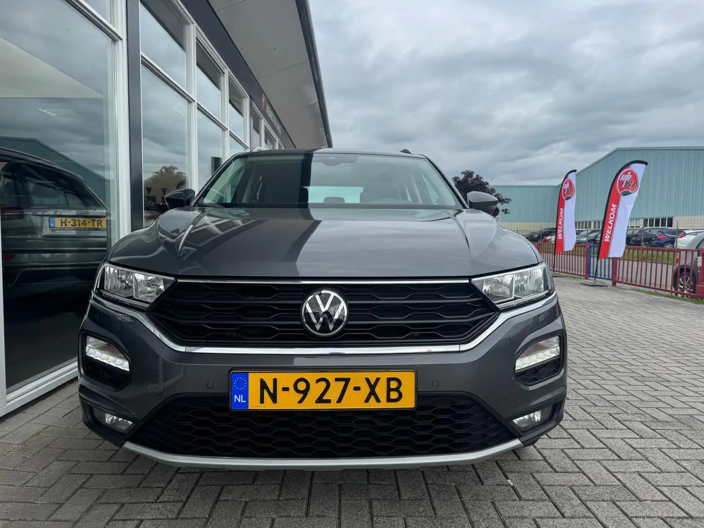 Volkswagen T-Roc 1.0 TSI Style | Adaptive Cruise Control | Climate Grijs - 2