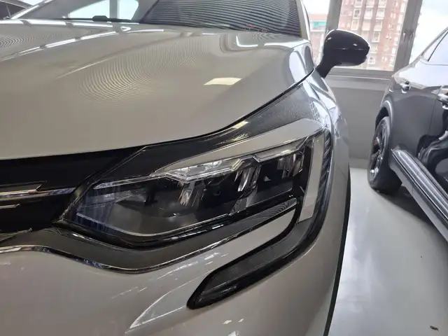 Renault Captur view 15