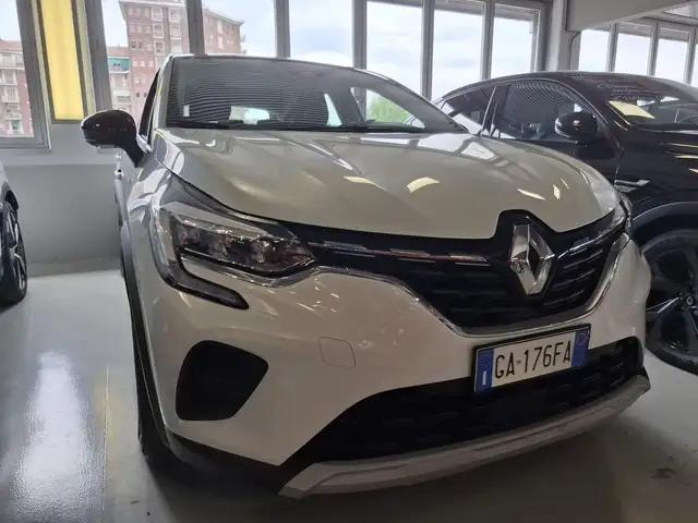 Renault Captur view 14