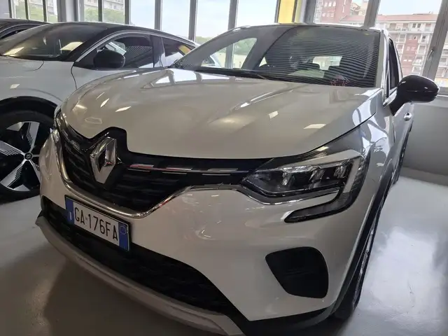 Renault Captur view 17